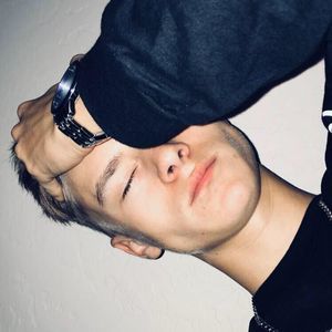 Meet your Posher, Hunter